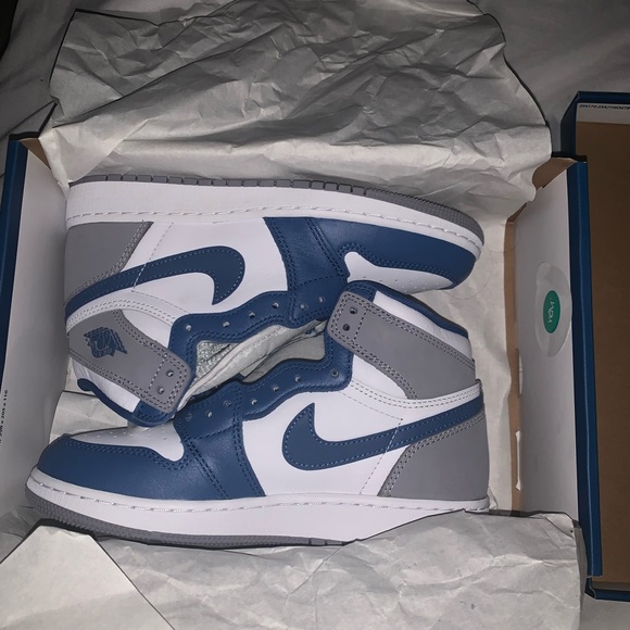 Jordan size 5 women’s - Picture 7 of 7